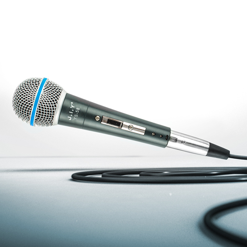 Wired Dynamic Microphone